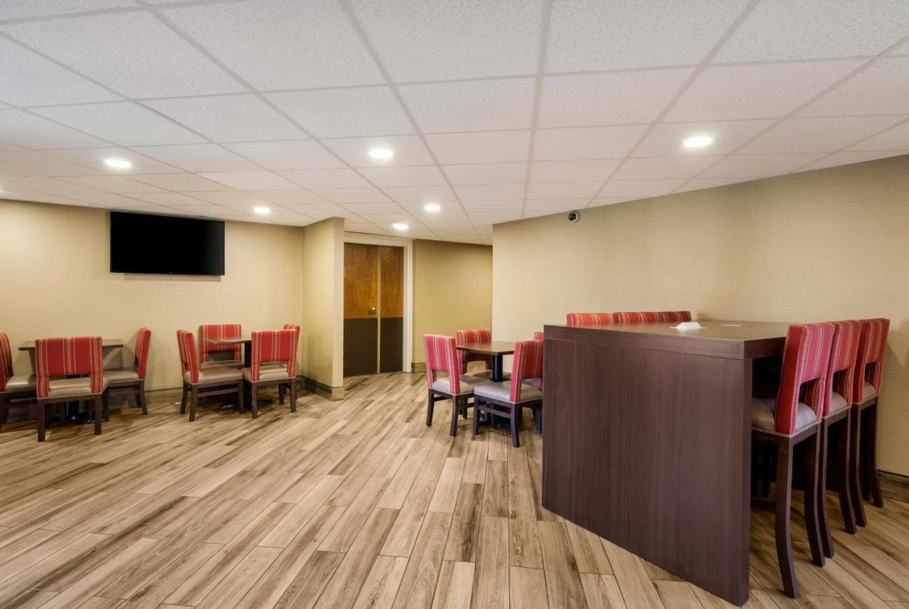 Comfort Inn Virginia Horse Center Lexington Dış mekan fotoğraf