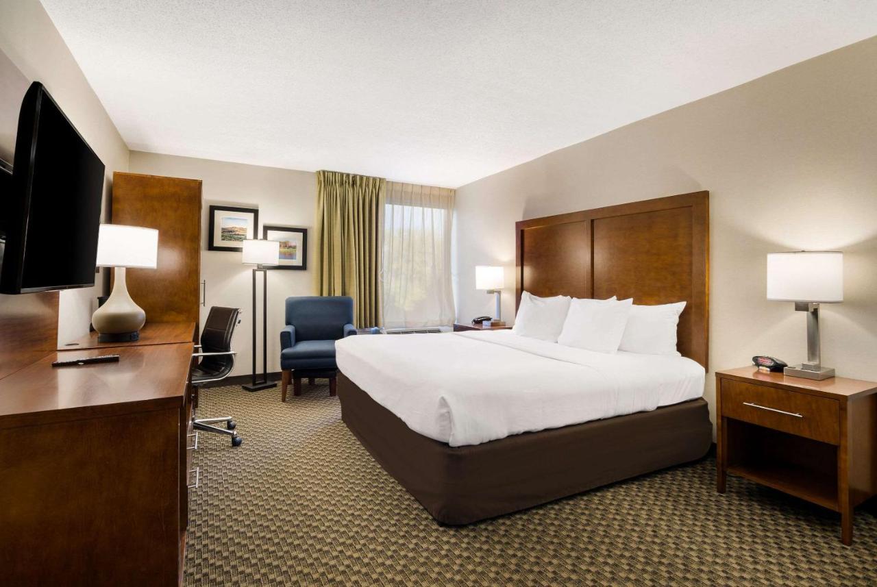 Comfort Inn Virginia Horse Center Lexington Dış mekan fotoğraf