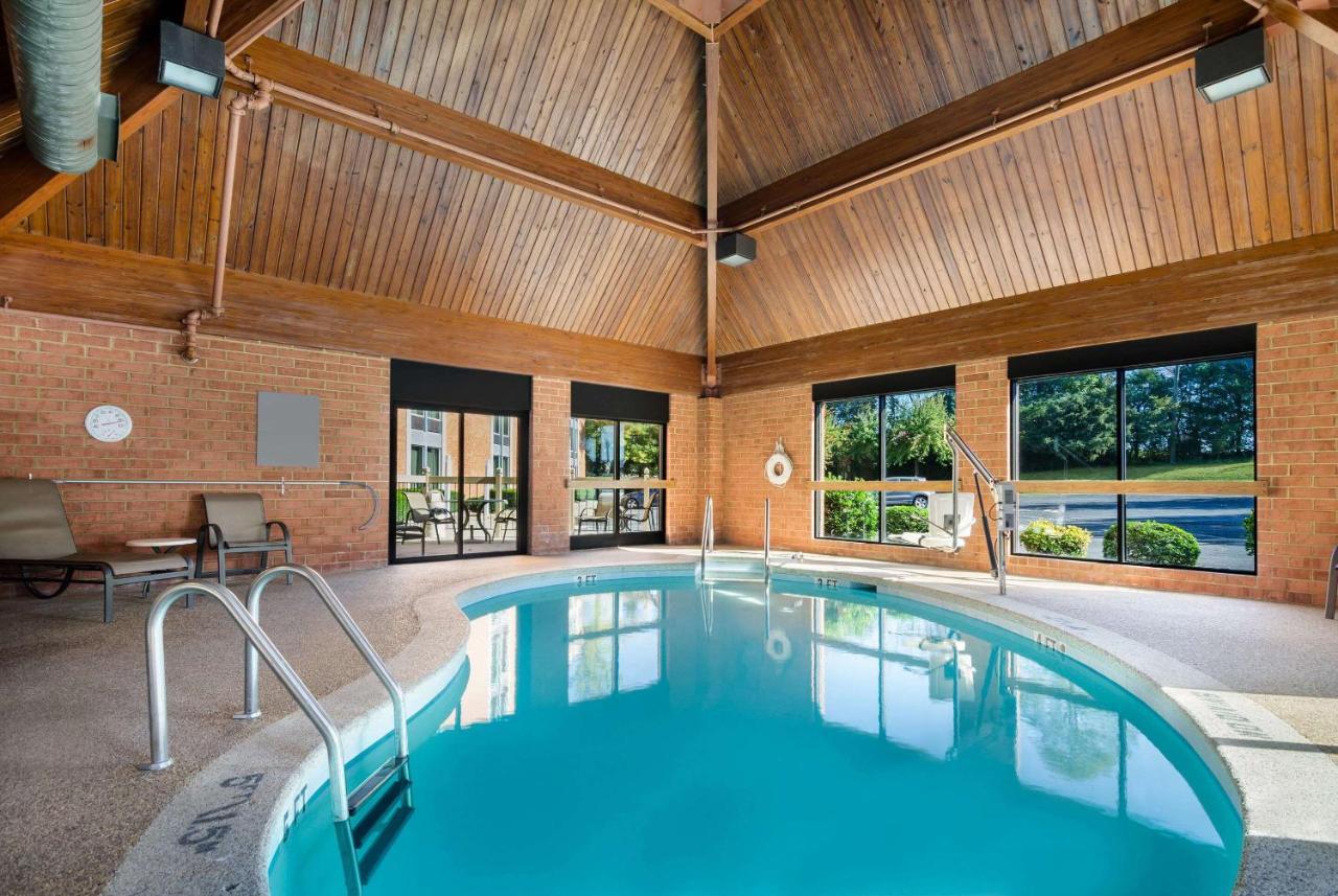 Comfort Inn Virginia Horse Center Lexington Dış mekan fotoğraf